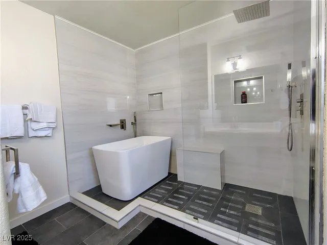 $3,300 | 4521 Palm Mesa Drive, Las Vegas, NV 89120