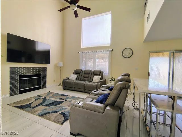 $3,300 | 4521 Palm Mesa Drive, Las Vegas, NV 89120