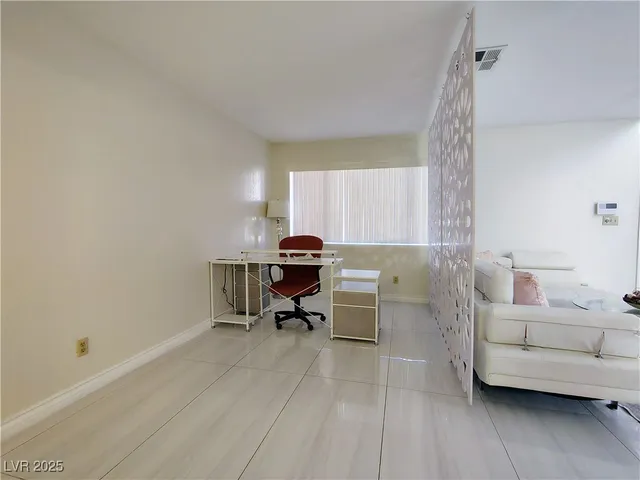 $3,300 | 4521 Palm Mesa Drive, Las Vegas, NV 89120