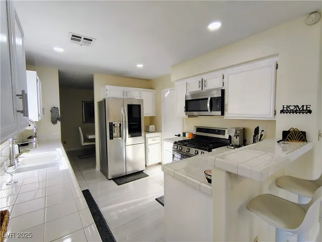 $3,300 | 4521 Palm Mesa Drive, Las Vegas, NV 89120