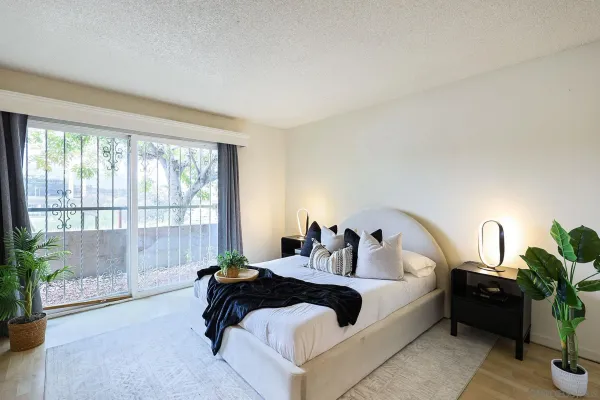 $499,999 | 7700 Parkway Drive, Unit 2, La Mesa, CA 91942