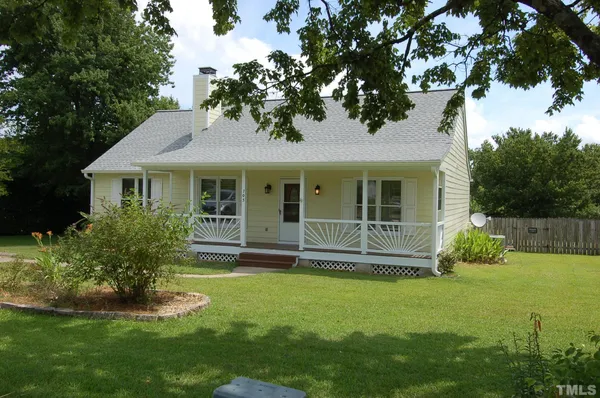 $1,895 | 705 South Hughes Street, Apex, NC 27502