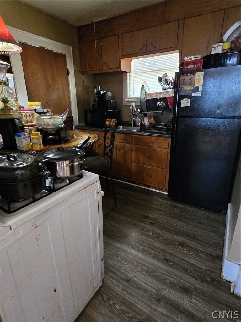 115 Elmhurst Avenue Syracuse, NY 13207 - Photo 7 of 13