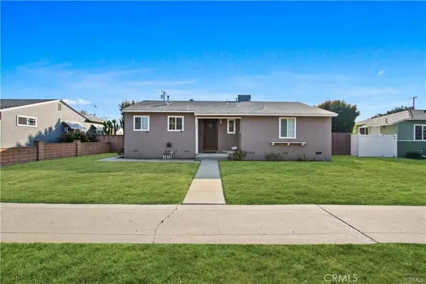 $4,100 | 742 West Orangethorpe Avenue, Fullerton, CA 92832