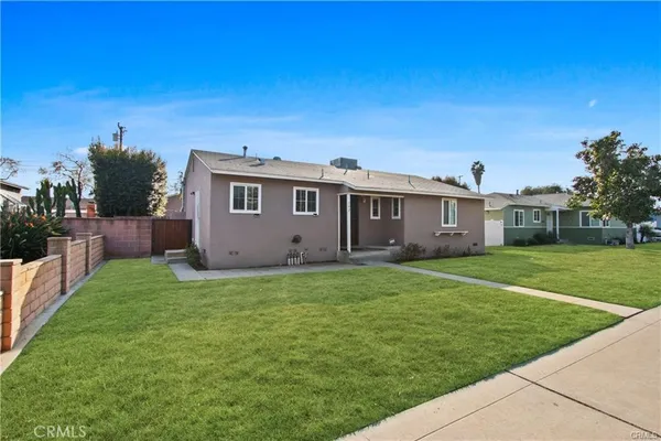 $4,100 | 742 West Orangethorpe Avenue, Fullerton, CA 92832