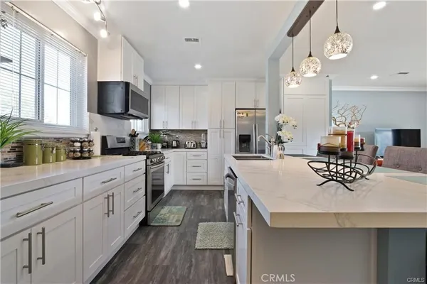 $4,100 | 742 West Orangethorpe Avenue, Fullerton, CA 92832