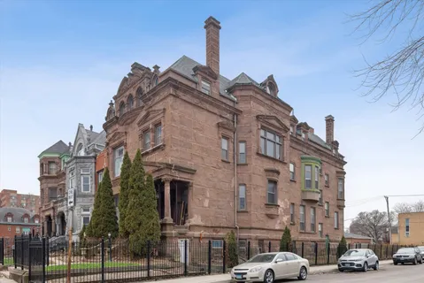 $1,200,000 | 3736 South Michigan Avenue, Chicago, IL 60653