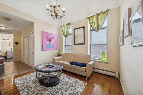 $1,200,000 | 3736 South Michigan Avenue, Chicago, IL 60653