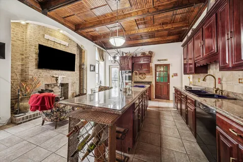 $1,200,000 | 3736 South Michigan Avenue, Chicago, IL 60653