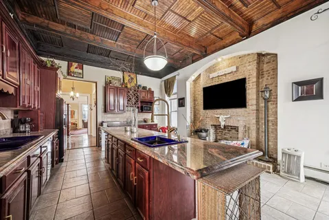 $1,200,000 | 3736 South Michigan Avenue, Chicago, IL 60653