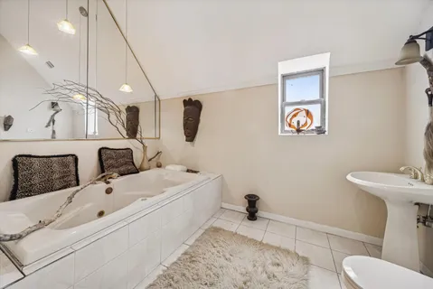 $1,200,000 | 3736 South Michigan Avenue, Chicago, IL 60653