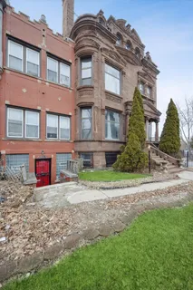 $1,200,000 | 3736 South Michigan Avenue, Chicago, IL 60653