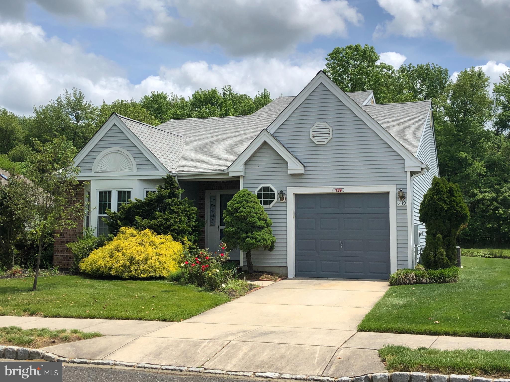 739 Cascade Drive North Mount Laurel, NJ 08054 - Photo 5 of 61