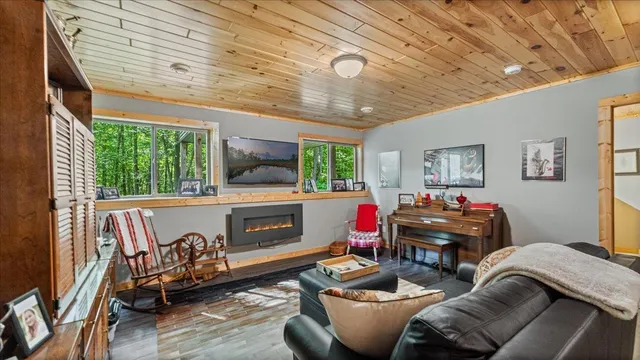 $525,000 | 2040 Fairview Beach Road Northeast, Alexandria, MN 56308