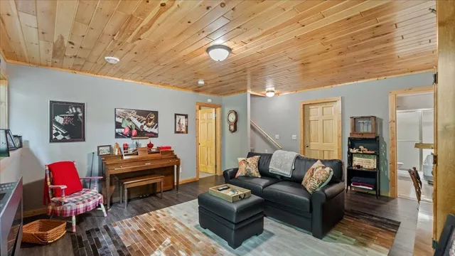 $525,000 | 2040 Fairview Beach Road Northeast, Alexandria, MN 56308