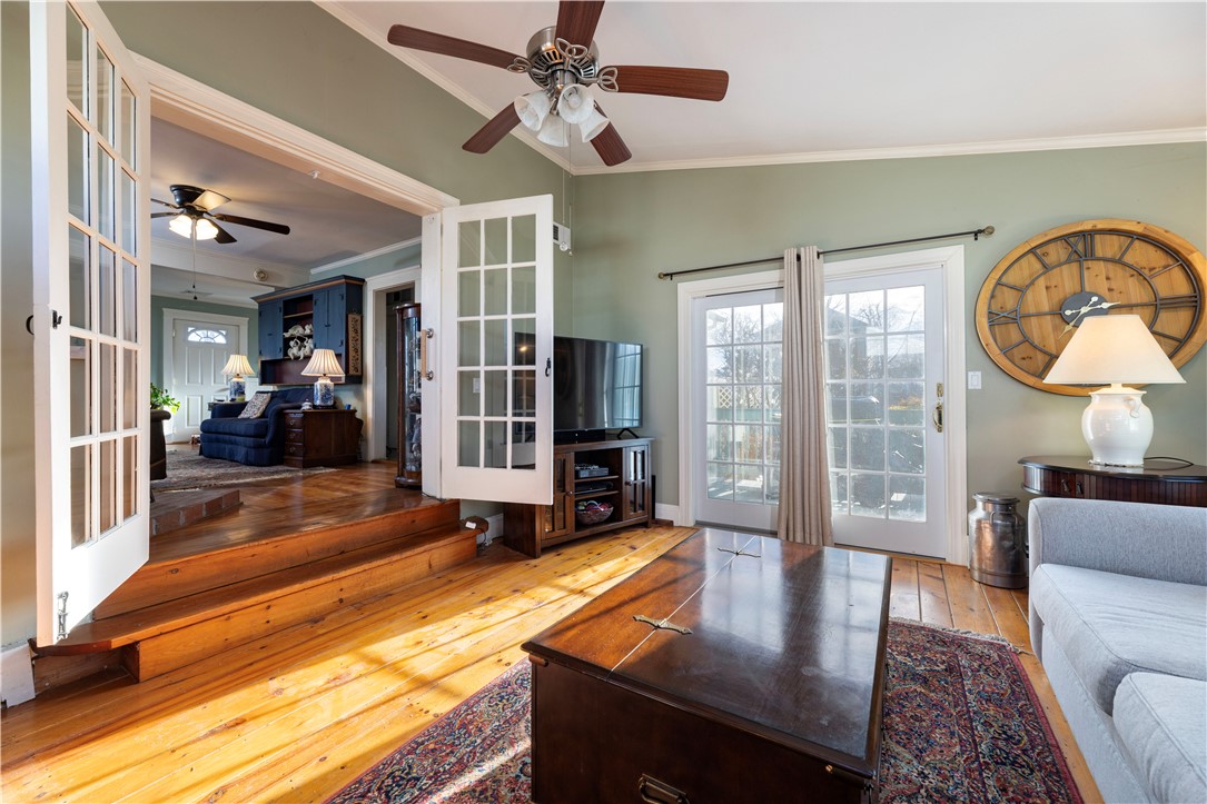 233 Palace Avenue Warwick, RI 02886 - Photo 20 of 42