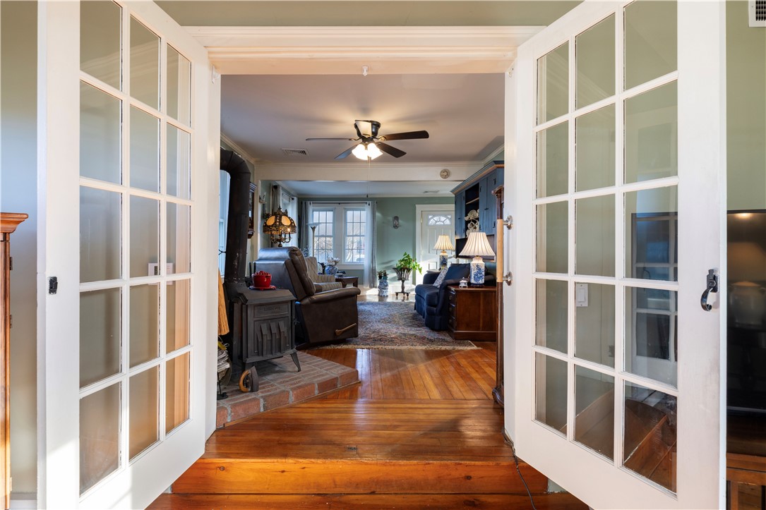 233 Palace Avenue Warwick, RI 02886 - Photo 22 of 42