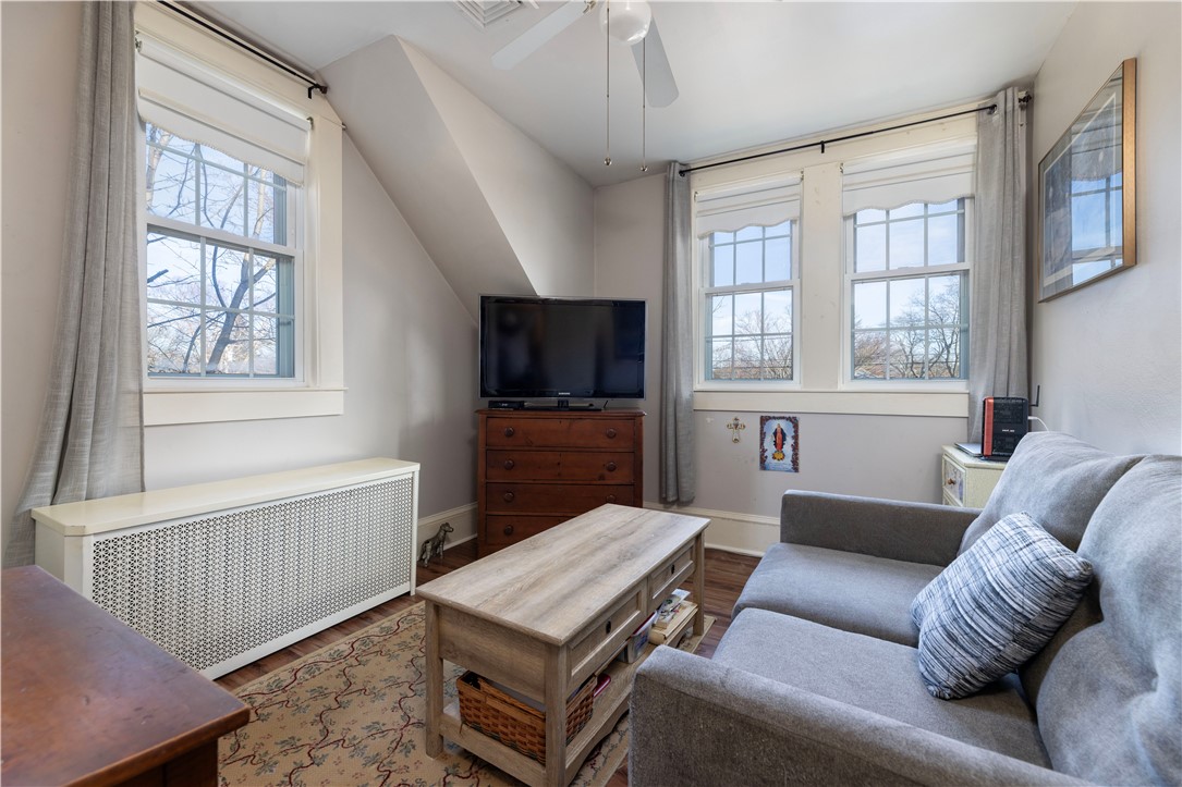 233 Palace Avenue Warwick, RI 02886 - Photo 24 of 42