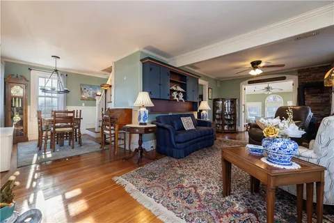 $415,000 | 233 Palace Avenue, Warwick, RI 02886