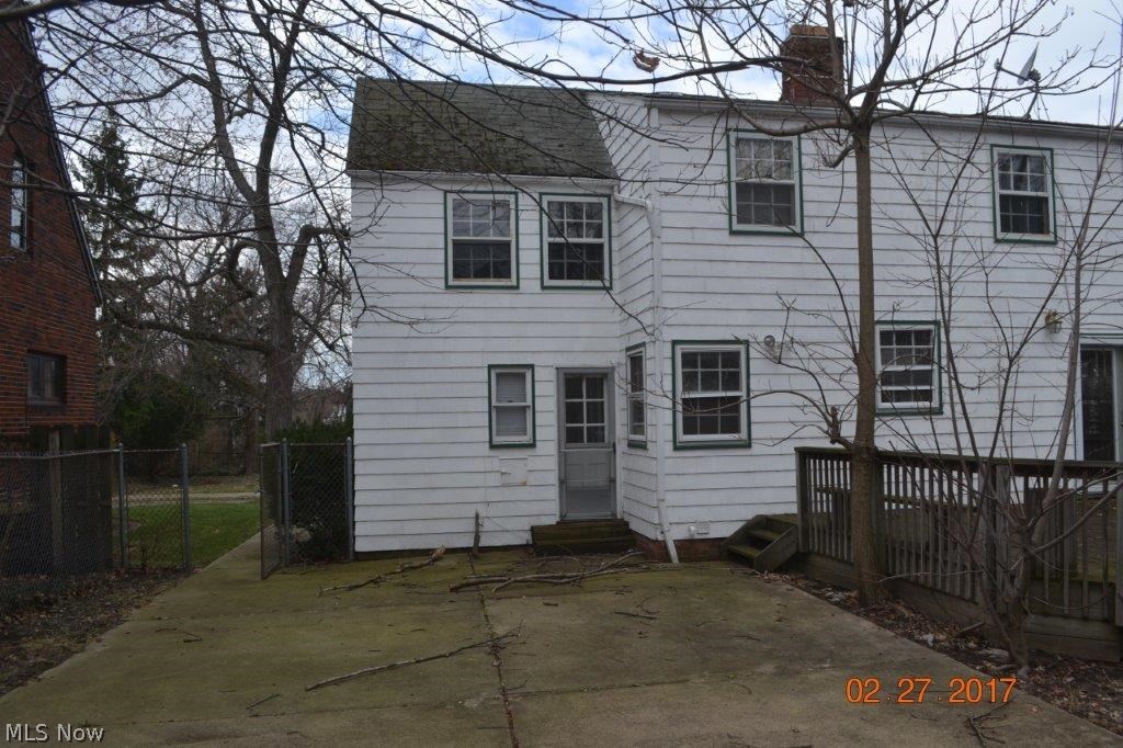 879 Medford Road Cleveland Heights, OH 44121 - Photo 5 of 25