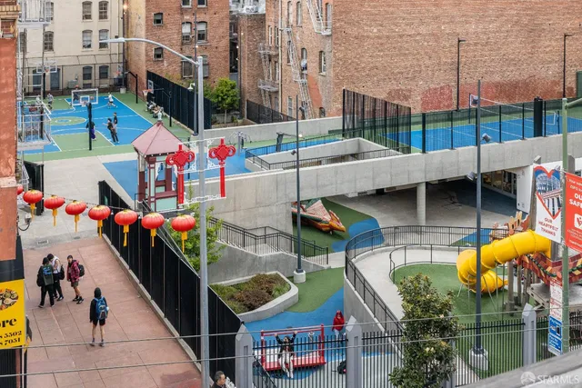 $2,999,000 | 883 Sacramento Street, San Francisco, CA 94108