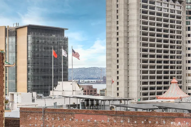 $2,999,000 | 883 Sacramento Street, San Francisco, CA 94108