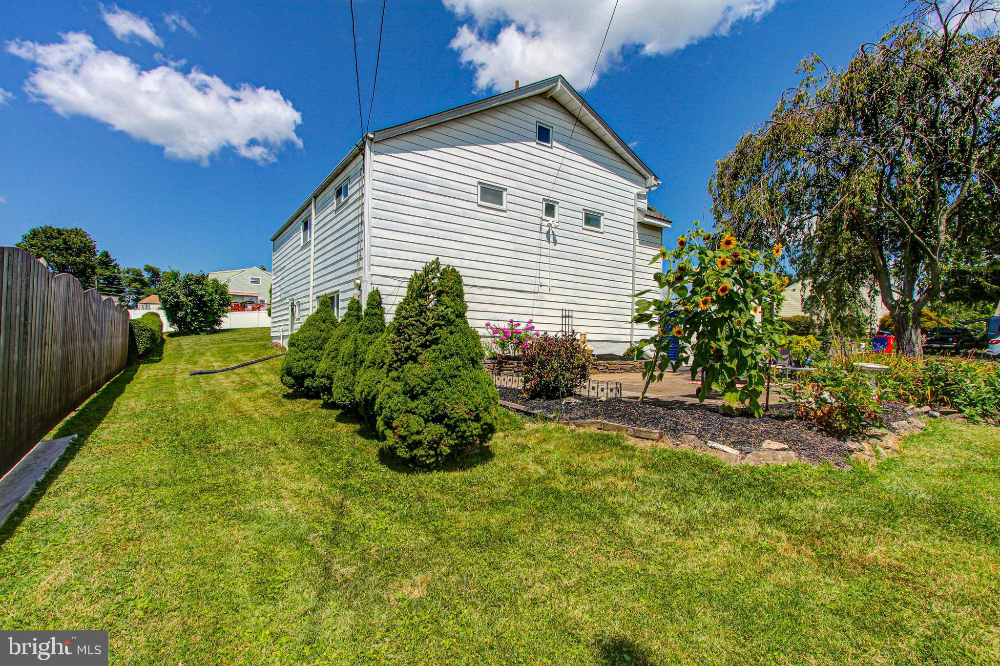 1310 Cloverly Road Warminster, PA 18974 - Photo 46 of 52 Back corner view to house