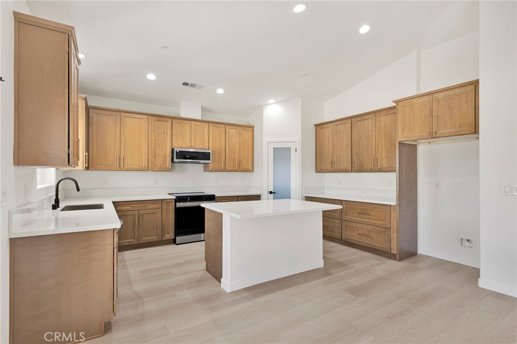 20112 Sahale Road Apple Valley, CA 92307 - Photo 15 of 67
