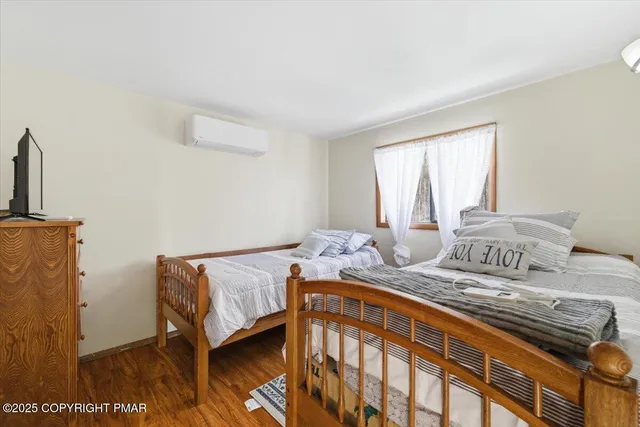 $240,000 | 8124 Gallahad Pass, East Stroudsburg, PA 18302