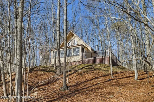 $240,000 | 8124 Gallahad Pass, East Stroudsburg, PA 18302