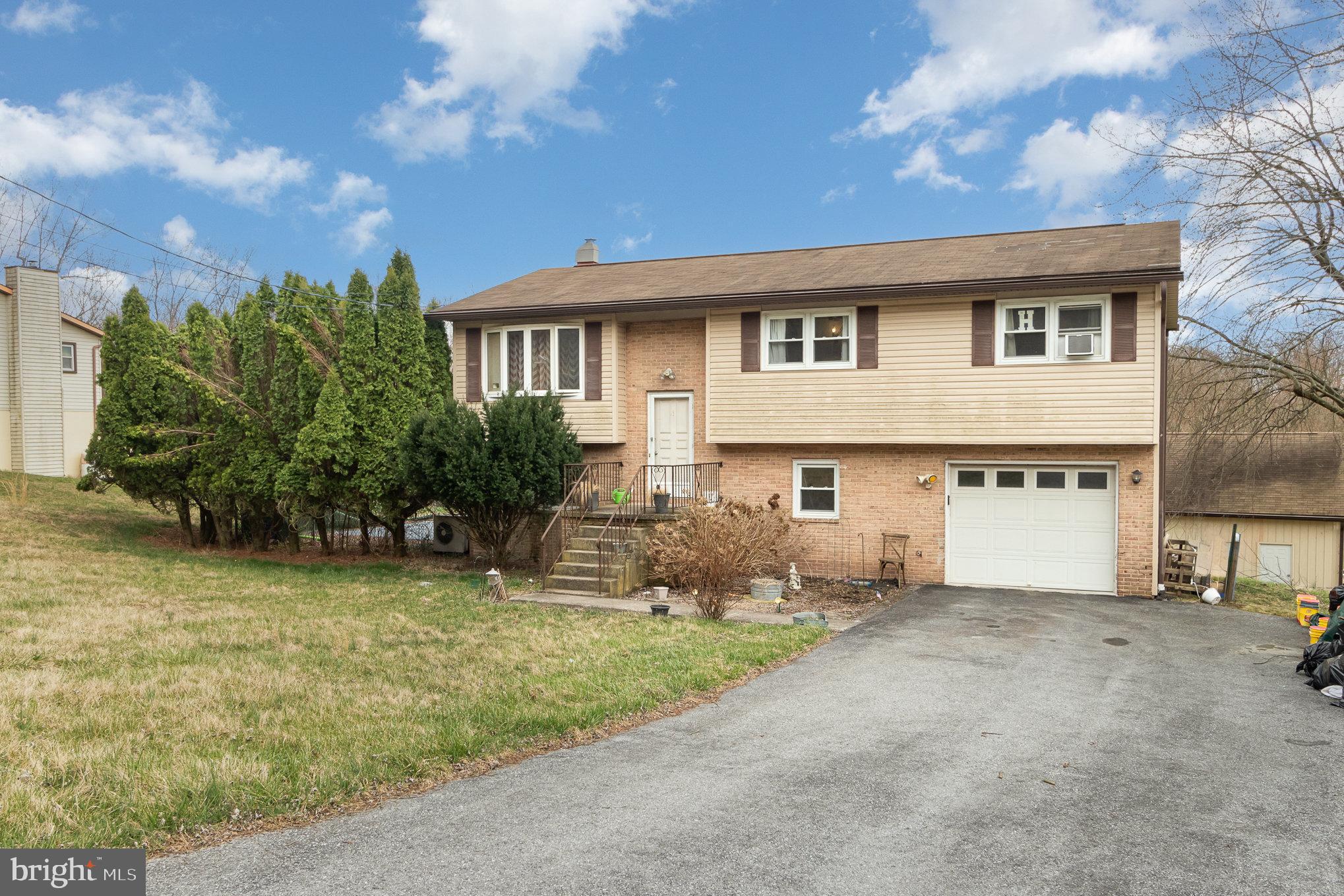 494 Big Spring Road New Cumberland, PA 17070 - Photo 2 of 27 Gallery Image 2