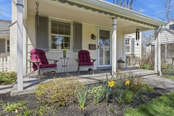 $875,000 | 33 Hoyt Street, Madison, NJ 07940