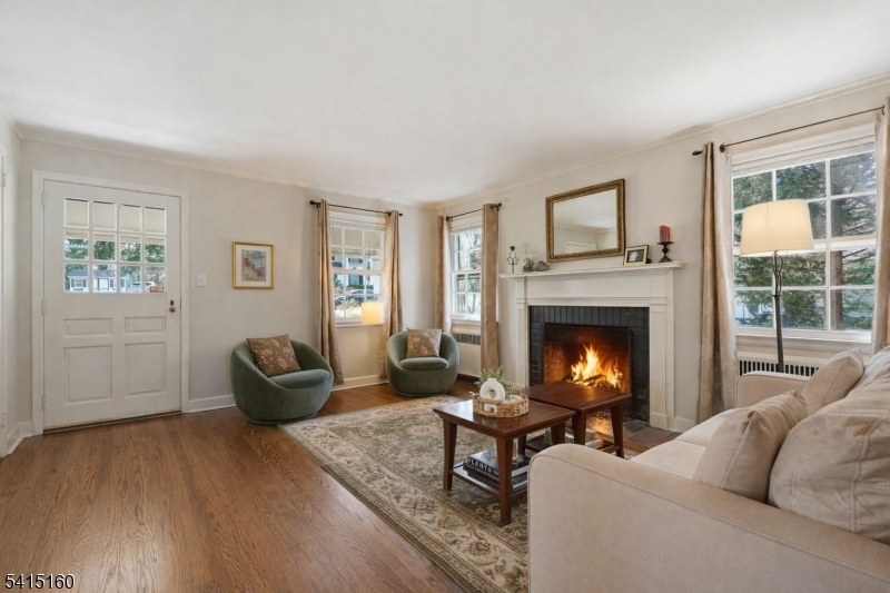 33 Hoyt Street Madison, NJ 07940 - Photo 8 of 42