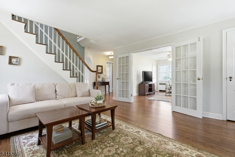 33 Hoyt Street Madison, NJ 07940 - Photo 9 of 42