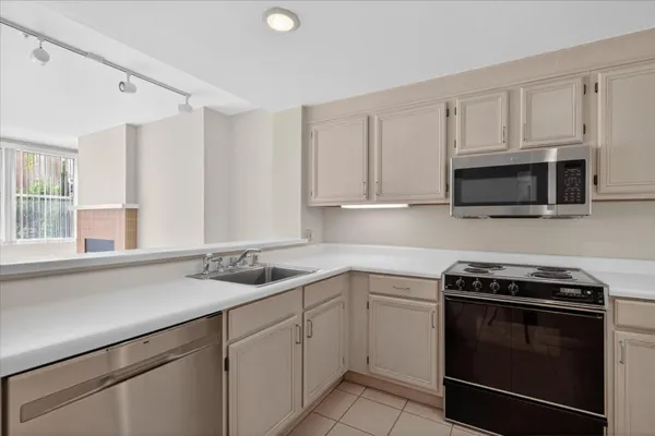 $689,000 | 550 Ortega Avenue, Unit A203, Mountain View, CA 94040