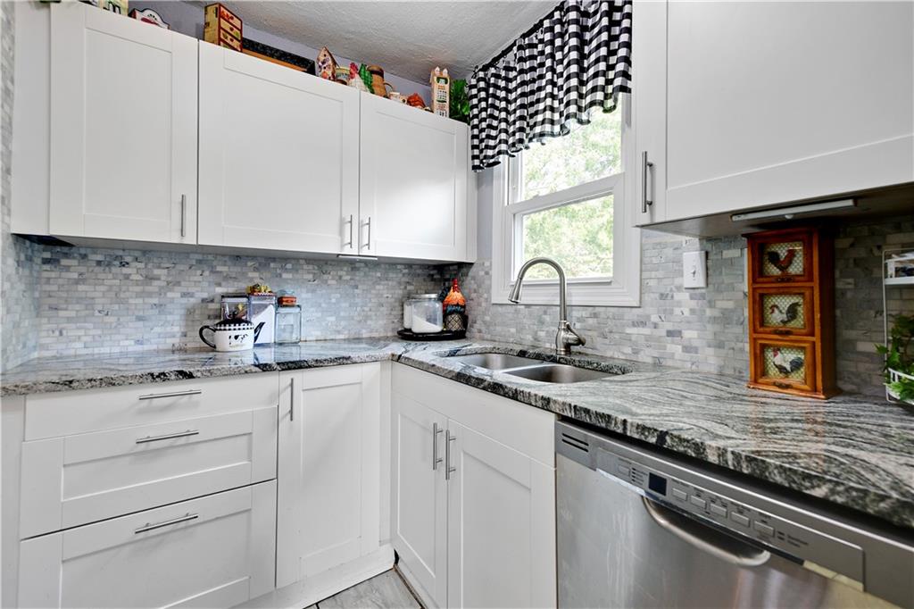 5103 Northeast Marvin Road Kansas City, MO 64118 - Photo 12 of 30