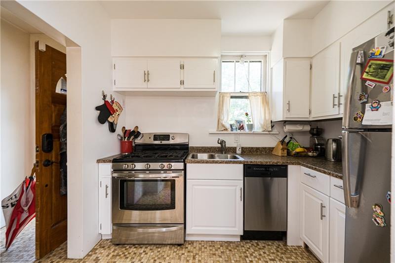 1341 Rescue Street Pittsburgh, PA 15212 - Photo 15 of 25 Gallery Image 15