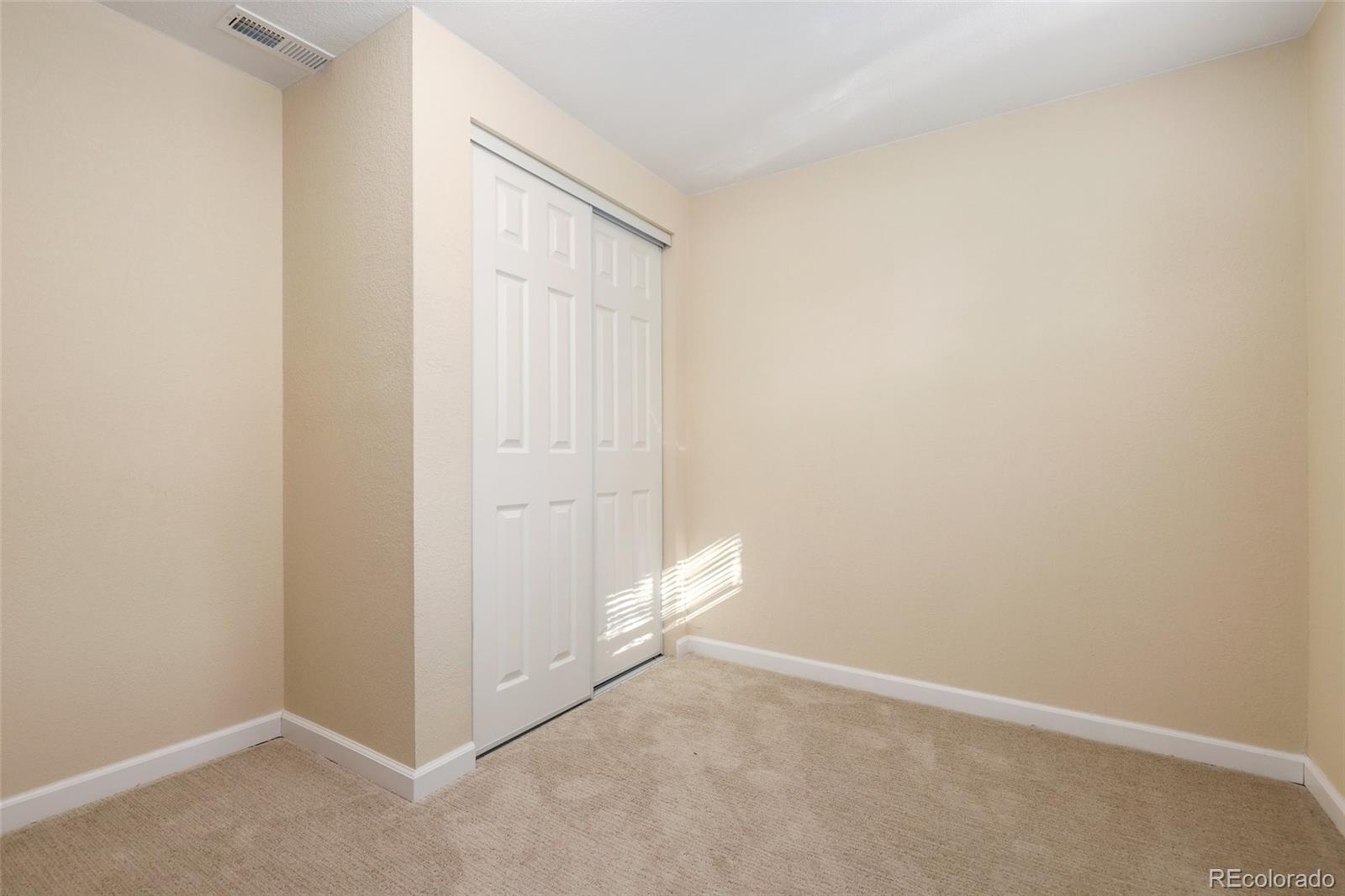 5484 South Cimarron Road Littleton, CO 80123 - Photo 31 of 40 a view of an empty room