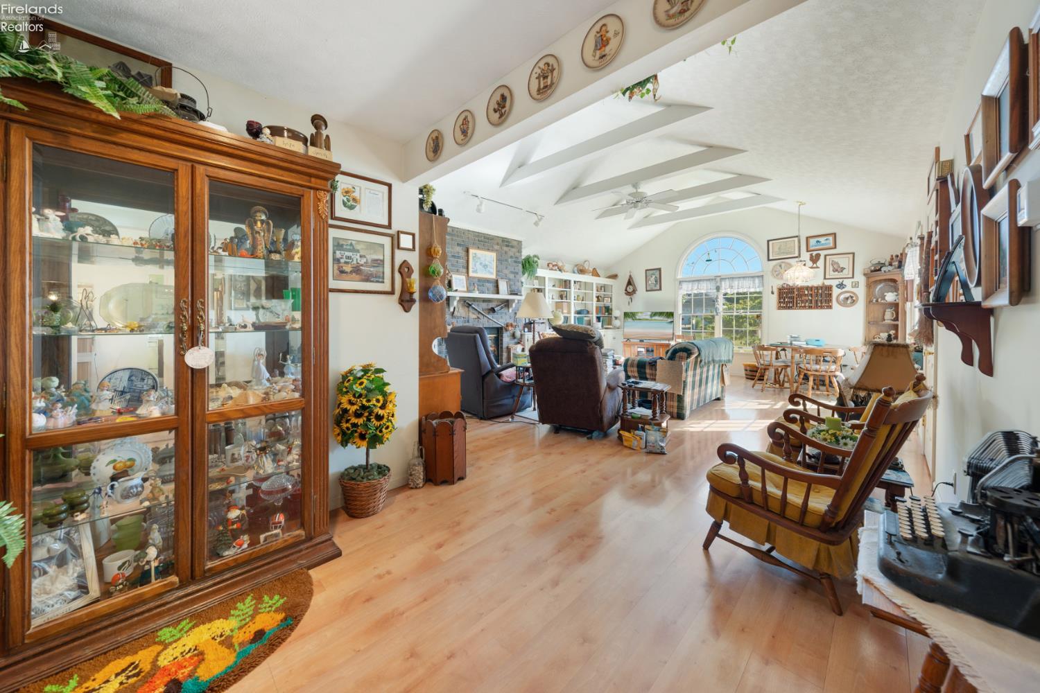 2217 Meter Road Lakeside Marblehead, OH 43440 - Photo 10 of 66 Gallery Image 10