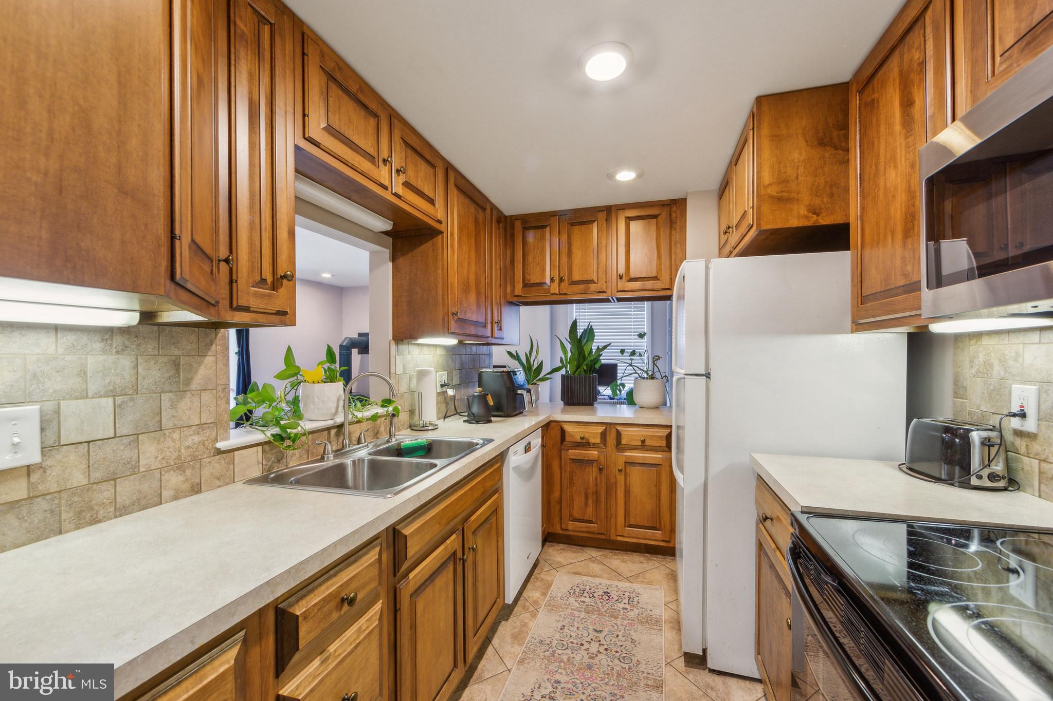 210 Noble Street Lititz, PA 17543 - Photo 14 of 35