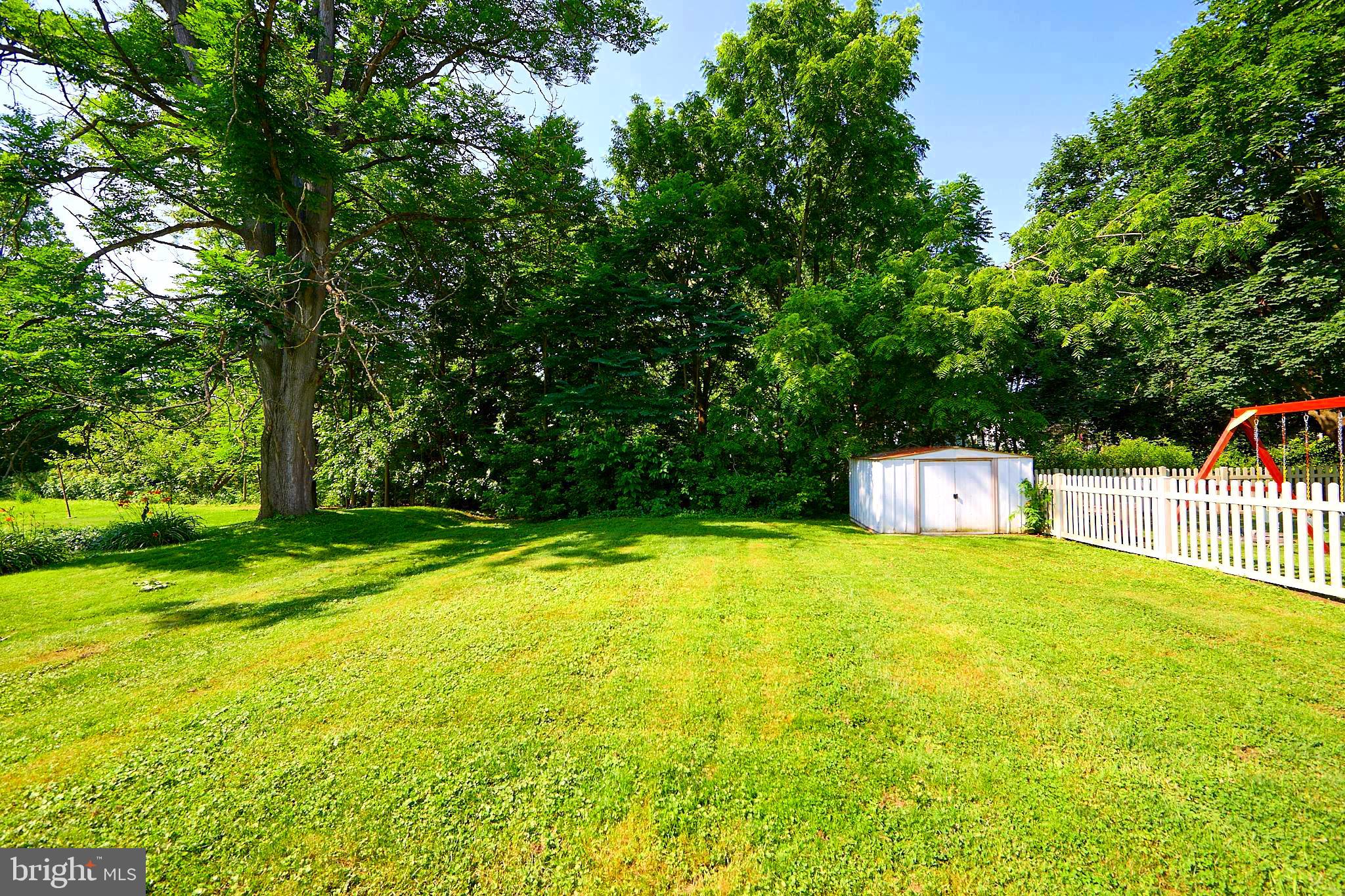 210 Noble Street Lititz, PA 17543 - Photo 32 of 35