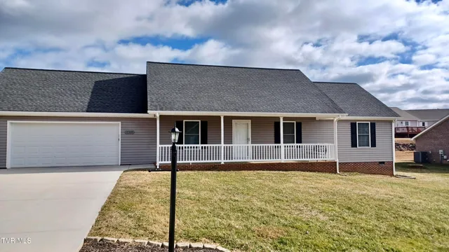 $339,000 | 17505 Bridle Drive, Abingdon, VA 24210