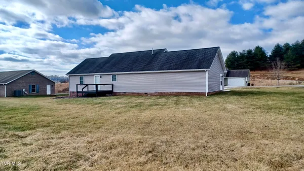 $334,000 | 17505 Bridle Drive, Abingdon, VA 24210