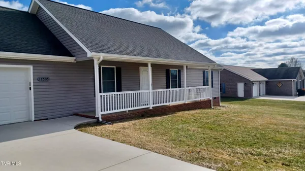 $334,000 | 17505 Bridle Drive, Abingdon, VA 24210