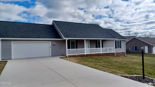 $334,000 | 17505 Bridle Drive, Abingdon, VA 24210