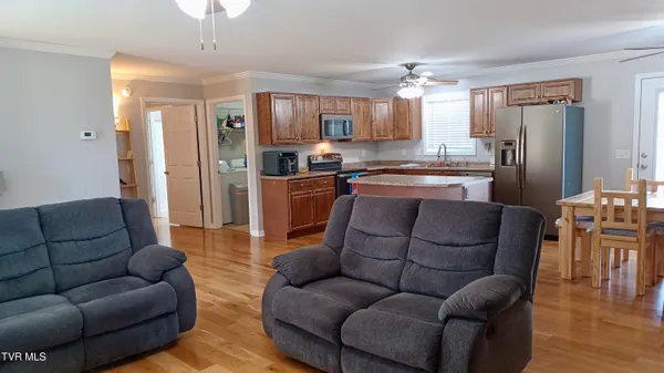 $334,000 | 17505 Bridle Drive, Abingdon, VA 24210