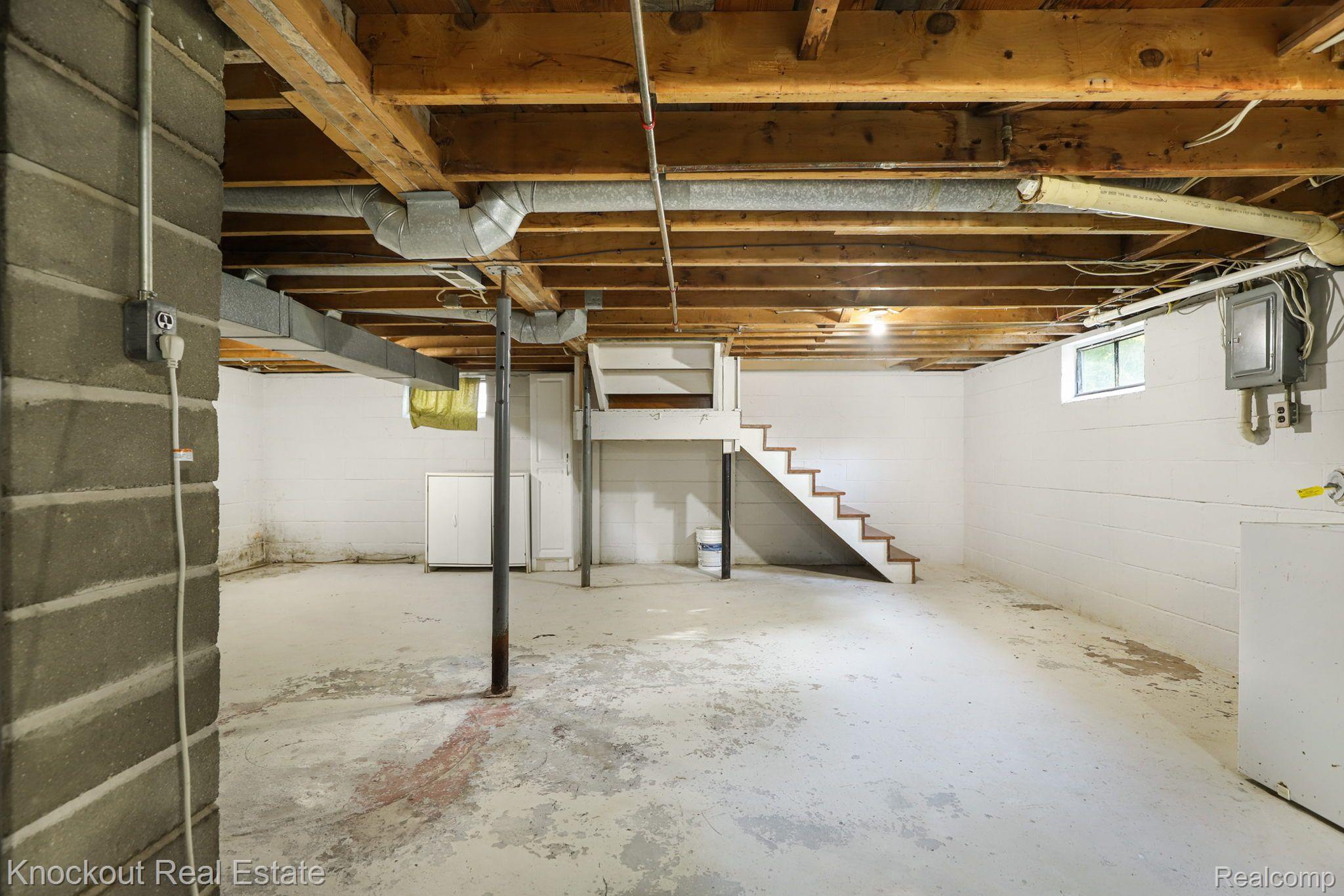 13 South Lincoln Road Bay City, MI 48708 - Photo 24 of 35 Gallery Image 24
