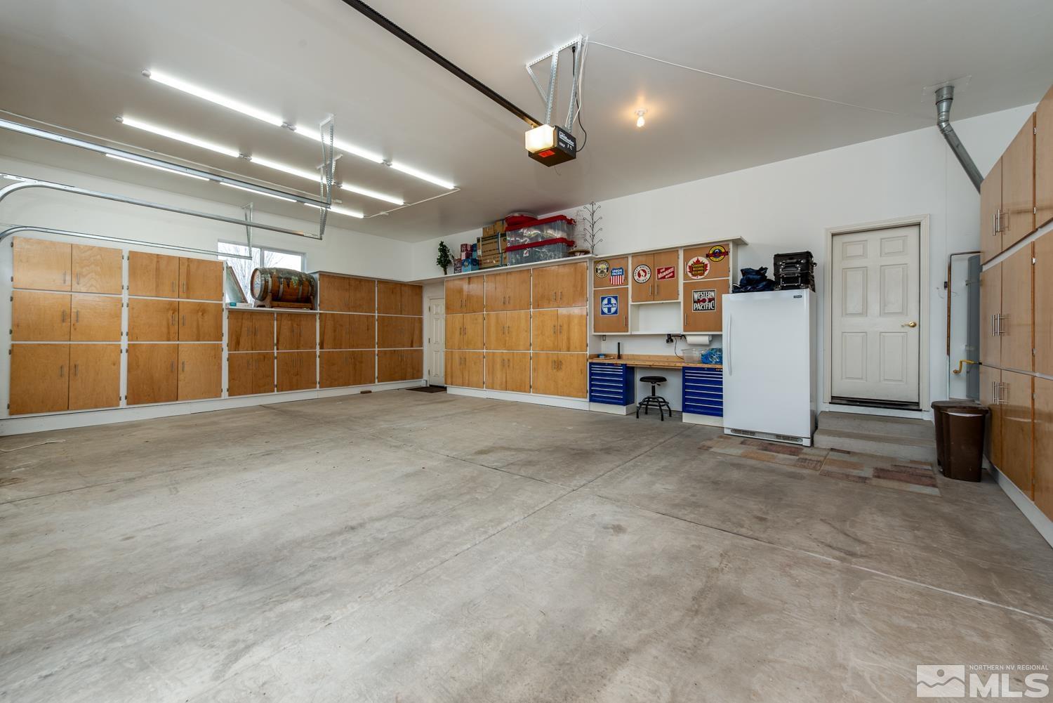 2603 Skyline Drive Minden, NV 89423 - Photo 30 of 40 a view of a livingroom with furniture and a ceiling fan