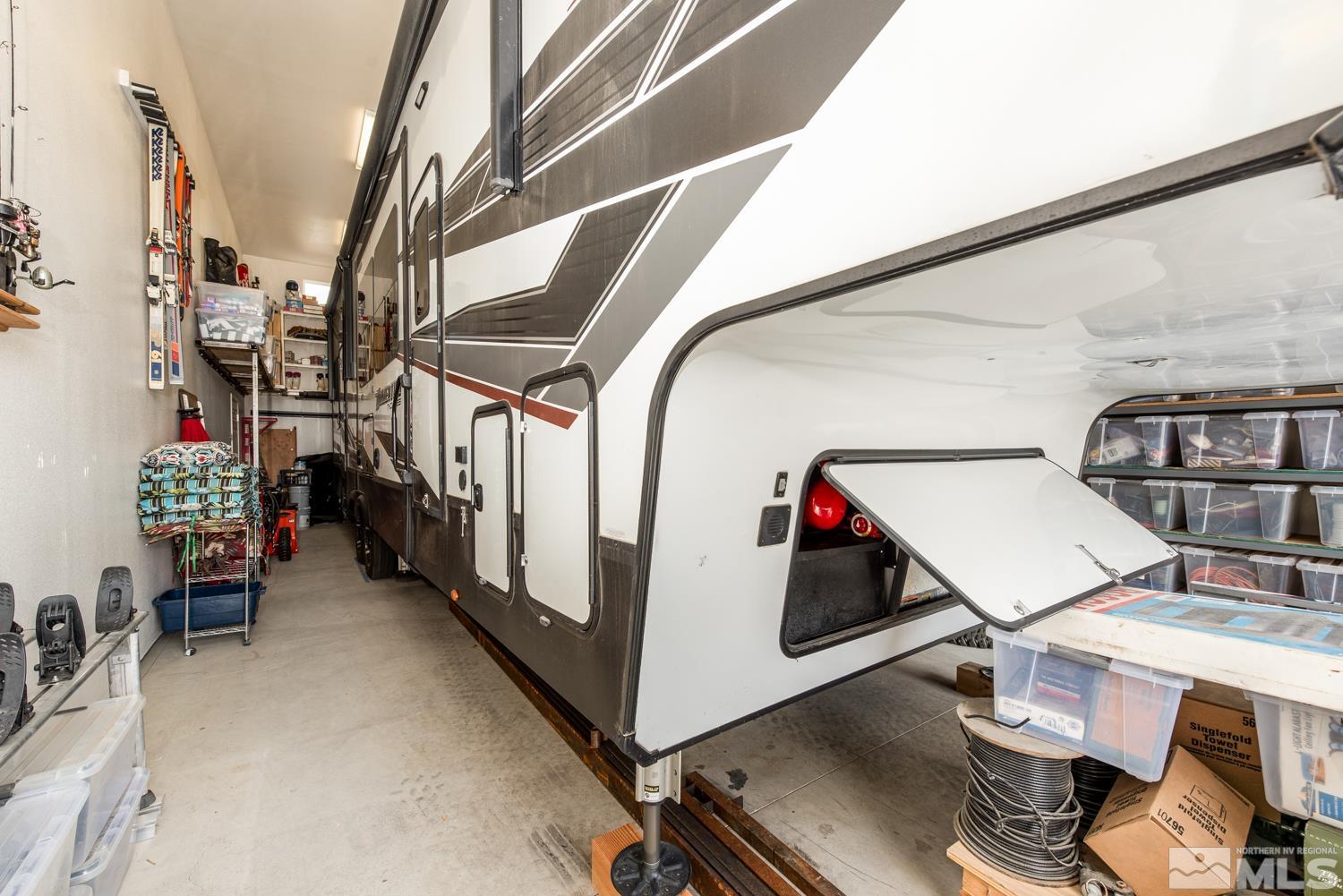 2603 Skyline Drive Minden, NV 89423 - Photo 33 of 40 a view of entryway