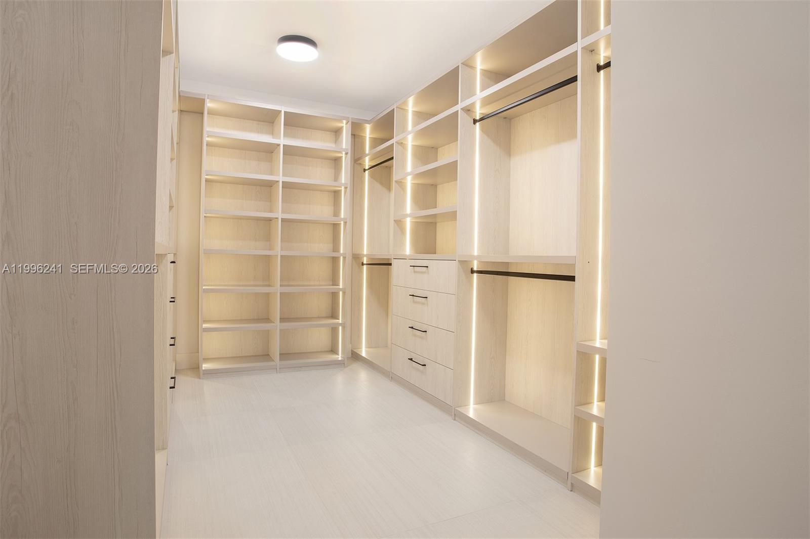 420 Southwest 15th Road, Unit 420 Miami, FL 33129 - Photo 30 of 48 Gallery Image 30